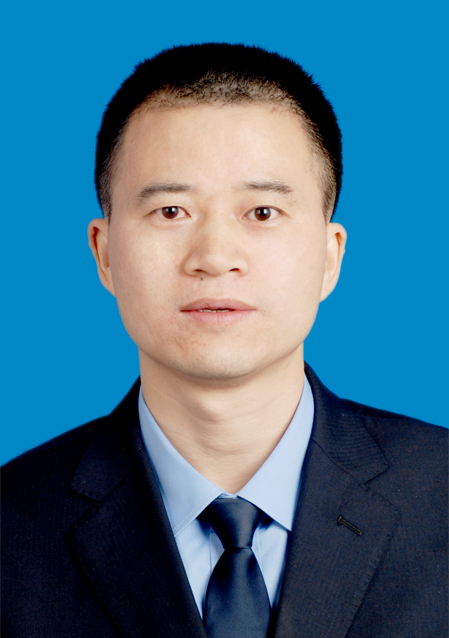 严亮 严亮